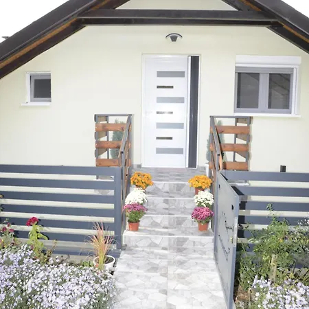 Danubius 2 Apartment *